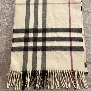 Authentic Burberry Classic Cashmere Scarf - Stone